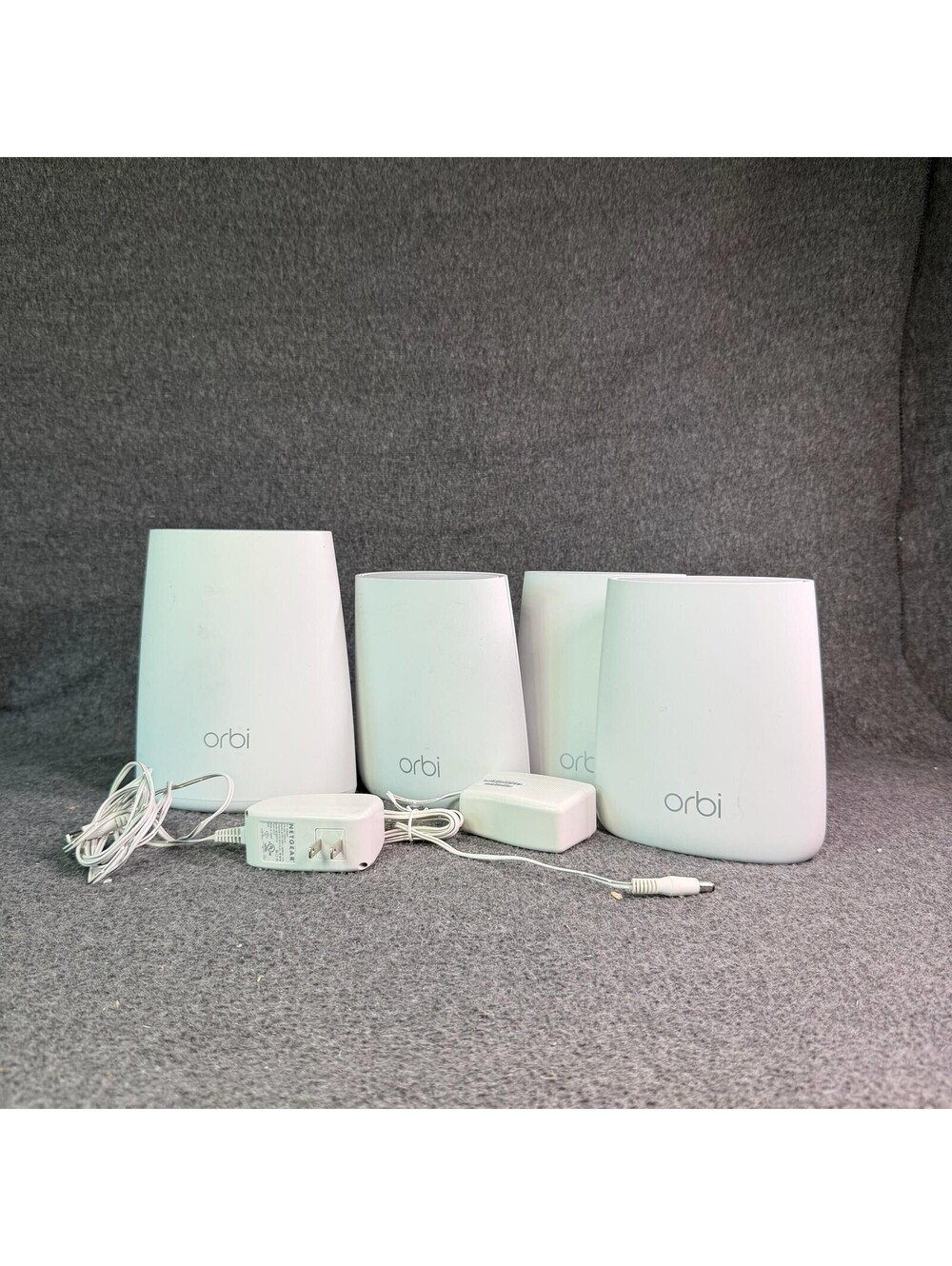 NETGEAR Orbi RBR40 Router W/ 3 RBS20 Satellites AC2200 Mesh WiFi System White